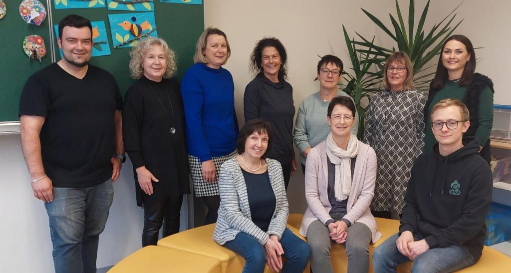 Oben von links nach rechts: Rainer Steiner, Jutta Schneider, Karin Schönherr, Gabriele Rühle, Ursula Briel, Gerda Burghardt, Inna Stukar und von links nach rechts: Petra Neher, Ingeborg Ziegelbaur und Fabian Kleindienst